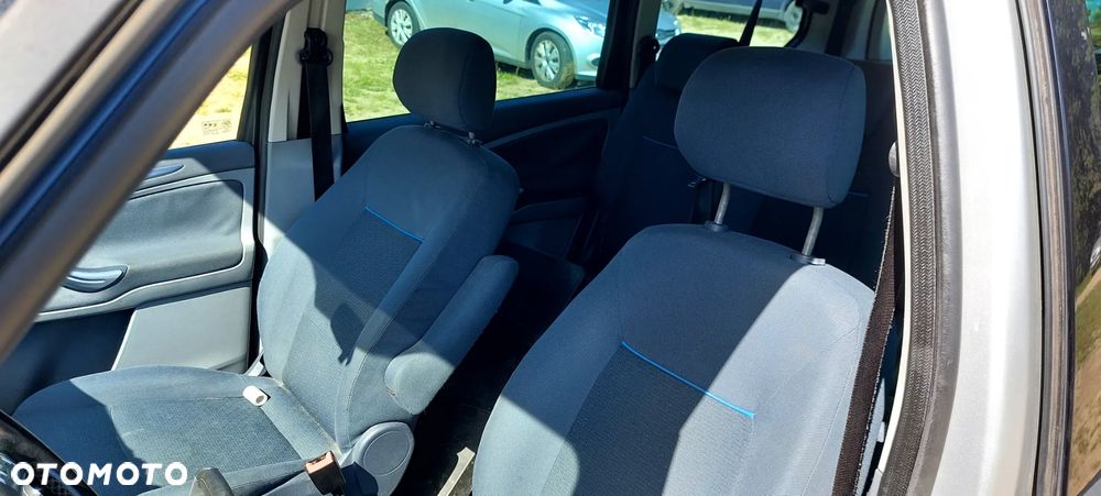Ford Galaxy 2.0 Ghia - 10