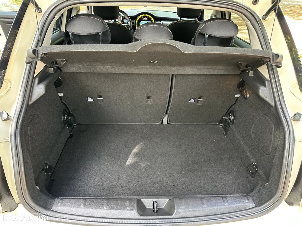 MINI 5 Portas Cooper D - 39