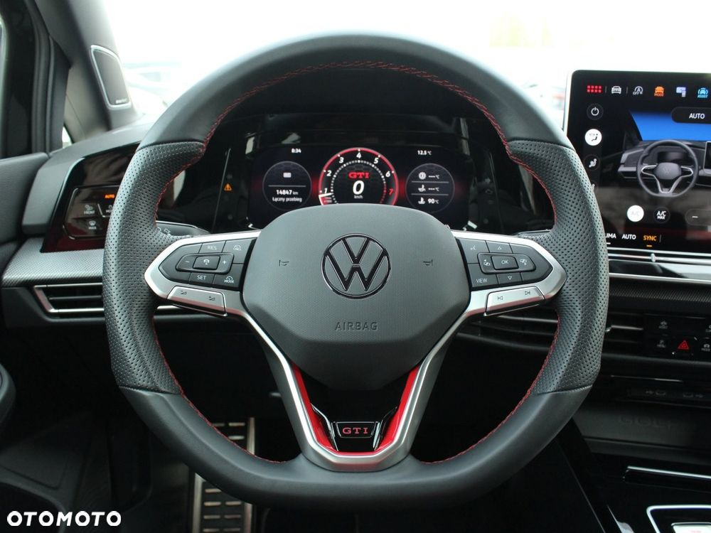 Volkswagen Golf - 15