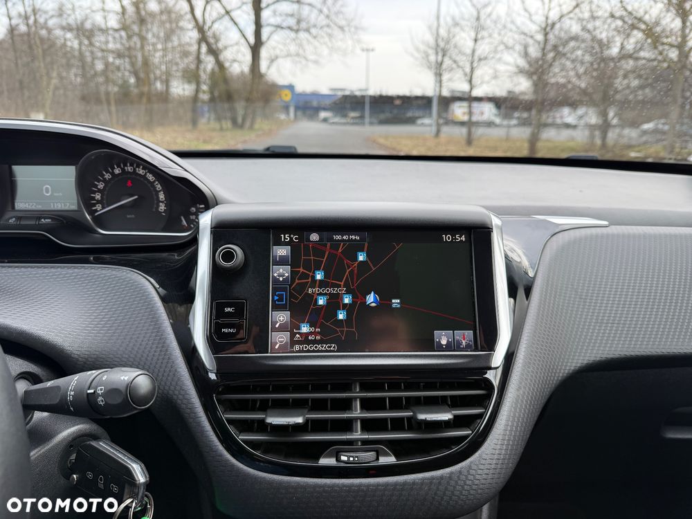 Peugeot 2008 1.6 BlueHDi Style - 13