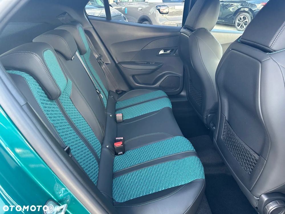 Peugeot 2008 PureTech mHEV Envy e-DCS6 - 26