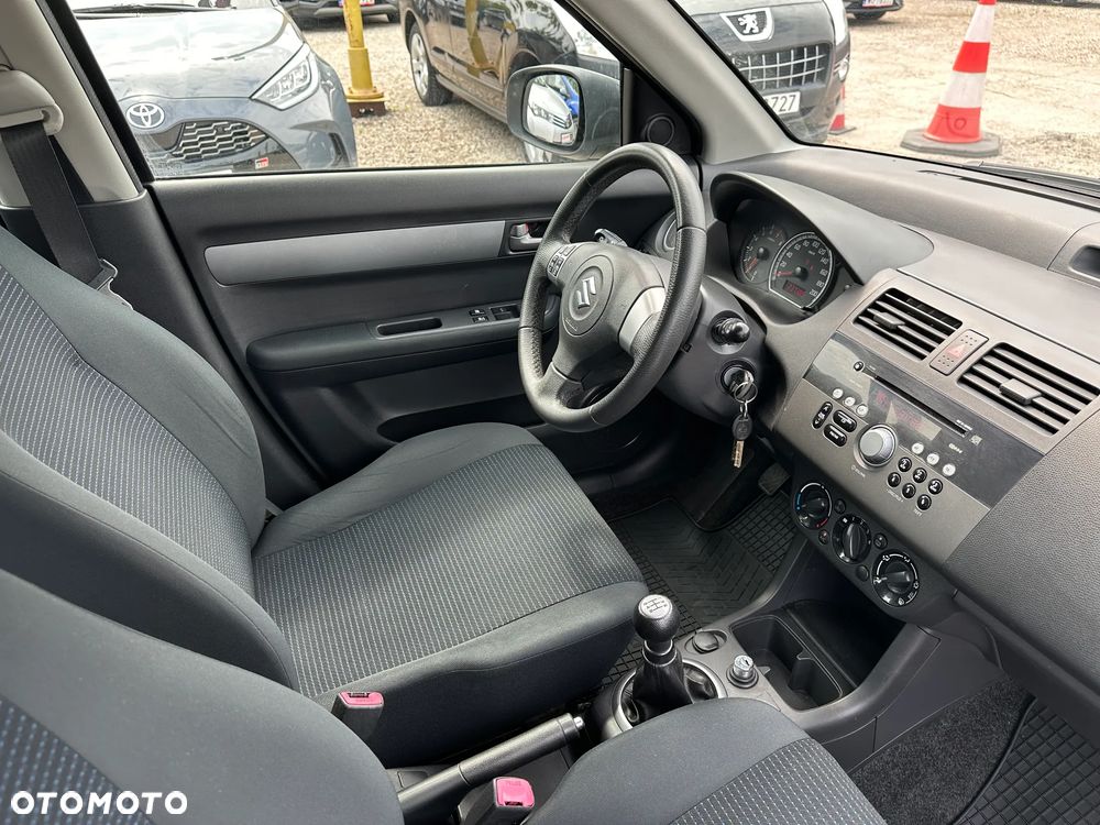 Suzuki Swift - 22