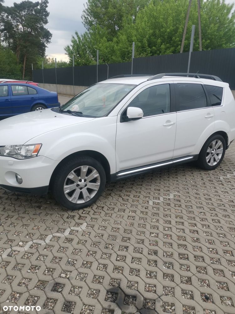 Mitsubishi Outlander 2.2 DI-D 4WD Intense - 4