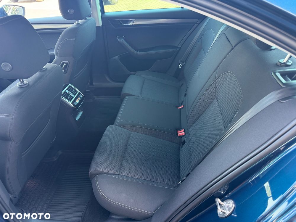 Skoda Superb 2.0 TSI DSG Style - 32