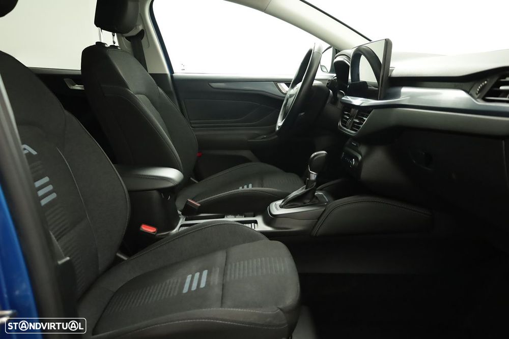 Ford Focus SW - 20