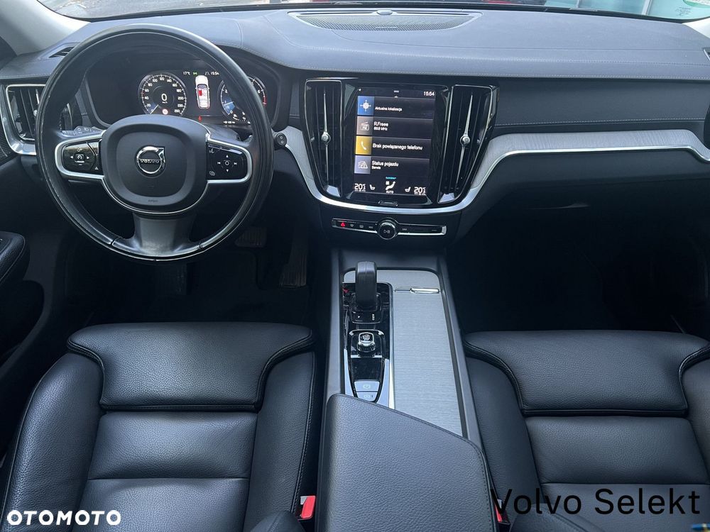 Volvo V60 Cross Country - 10