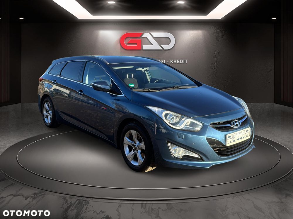 Hyundai i40 Kombi blue 1.6 Family - 5