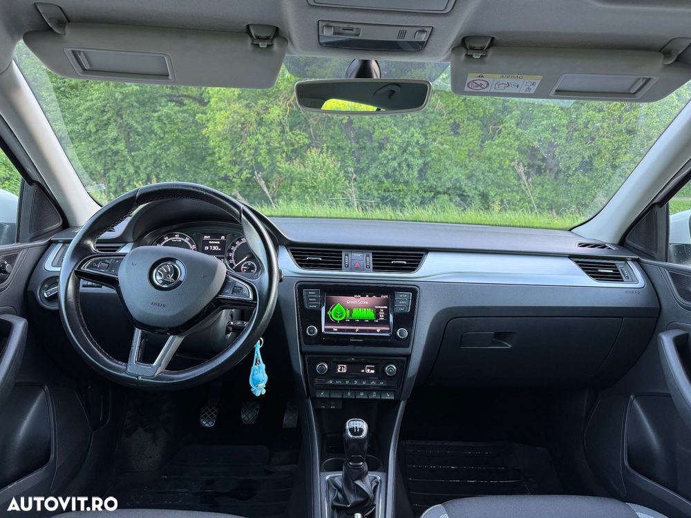 Skoda RAPID 1.0 TSI Style - 12