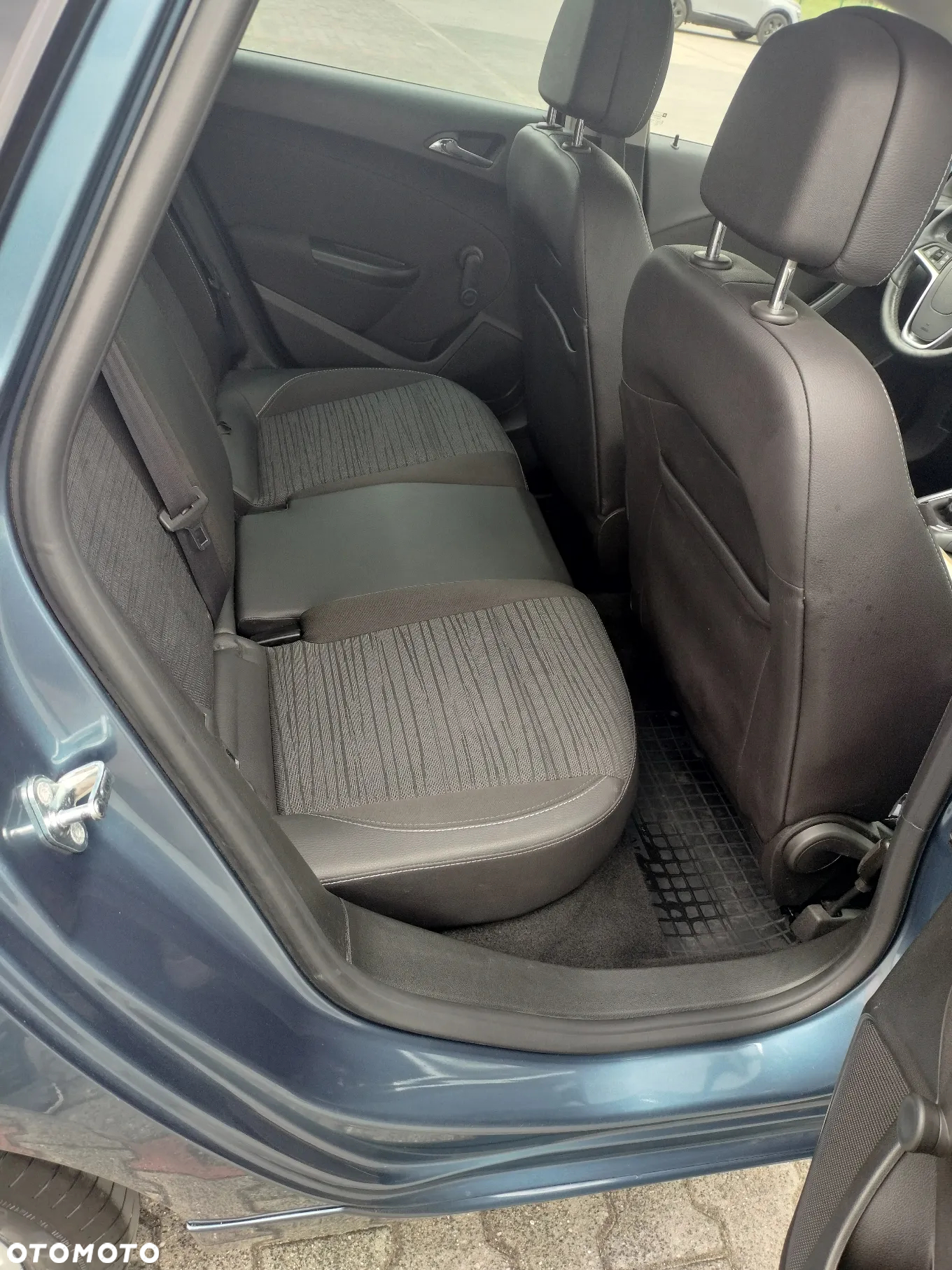 Opel Astra 1.4 Turbo Sports Tourer - 9