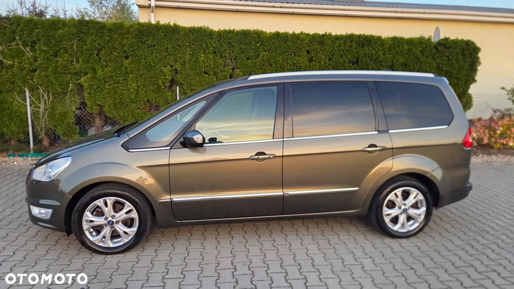 Ford Galaxy 2012 photo 5