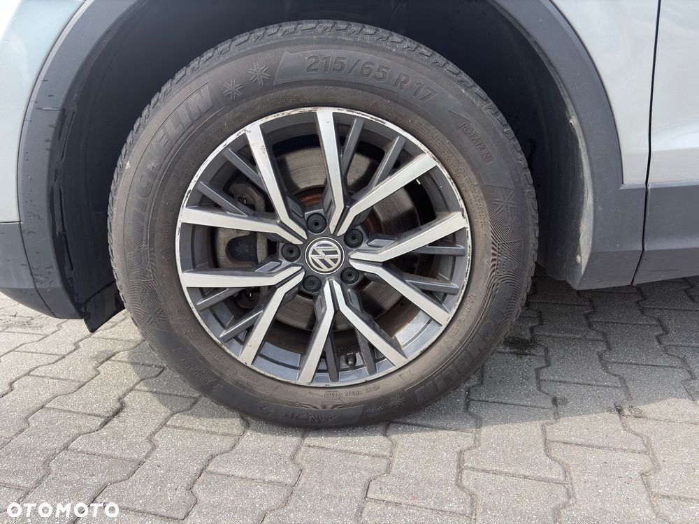 Volkswagen Tiguan - 26