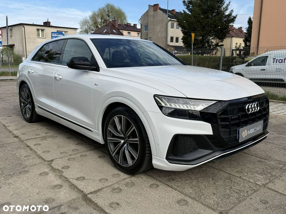 Audi Q8 - 9