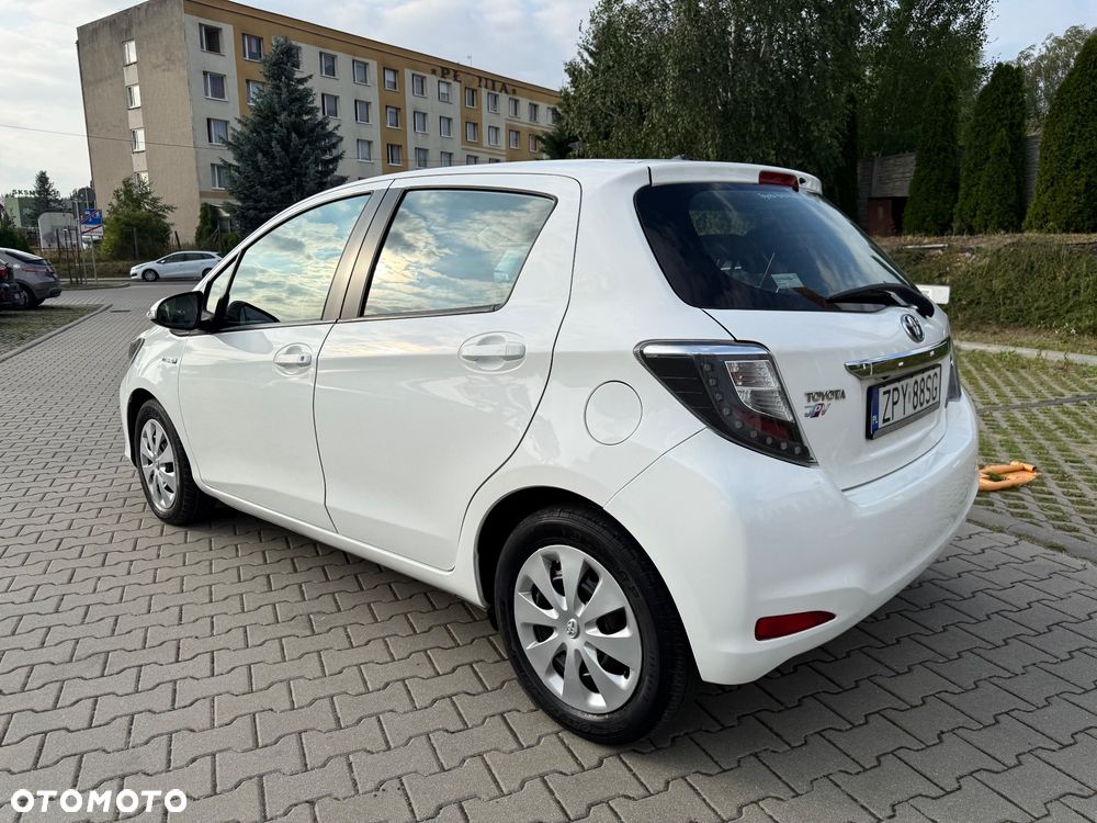 Toyota Yaris 1.5 VVT-i Comfort - 24