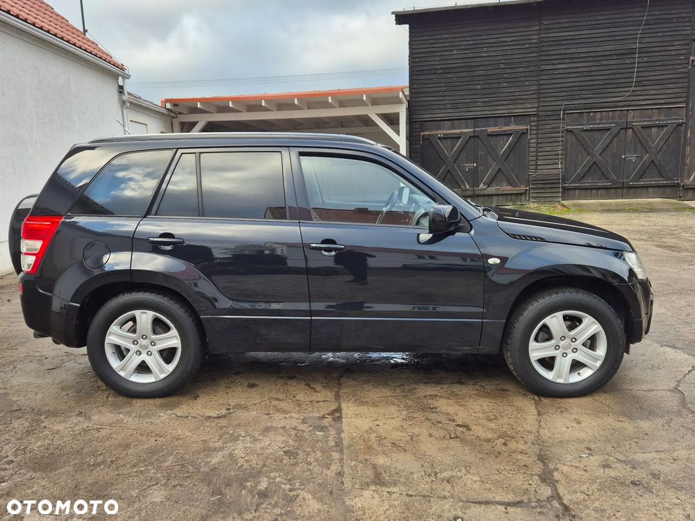 Suzuki Grand Vitara 2.0 Automatik Comfort - 3
