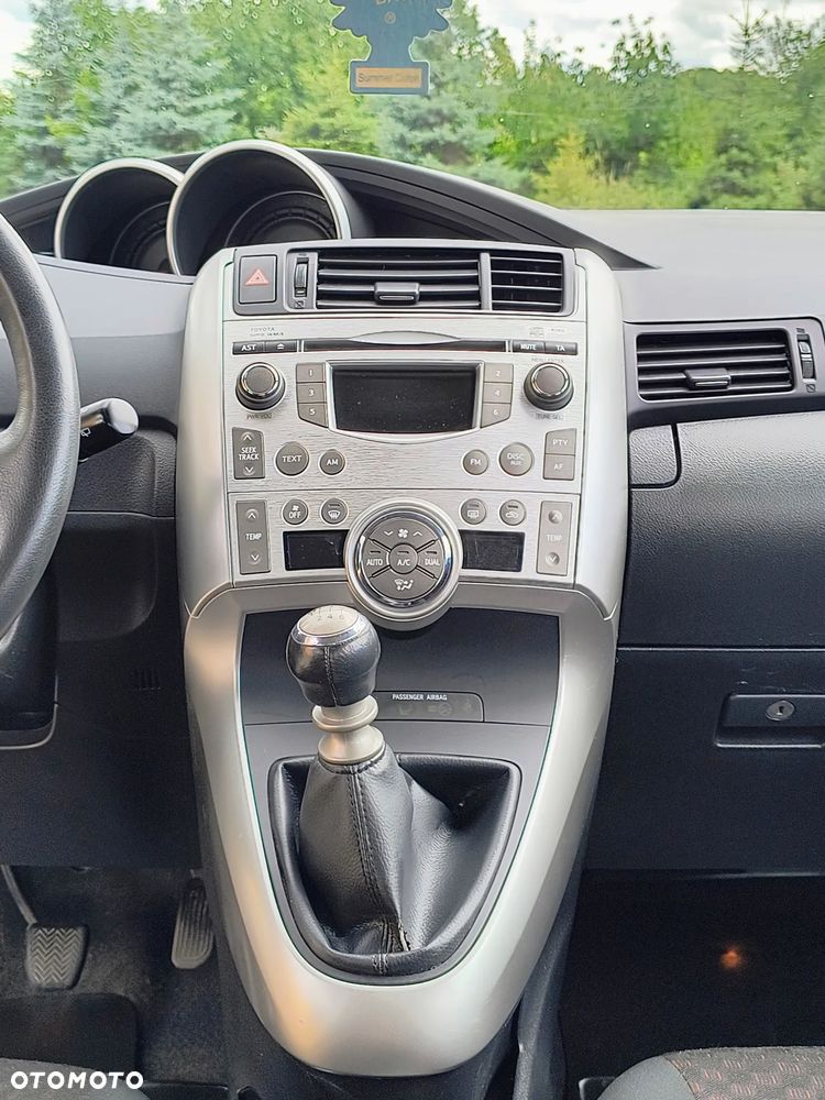 Toyota Verso 1.6 Edition - 9