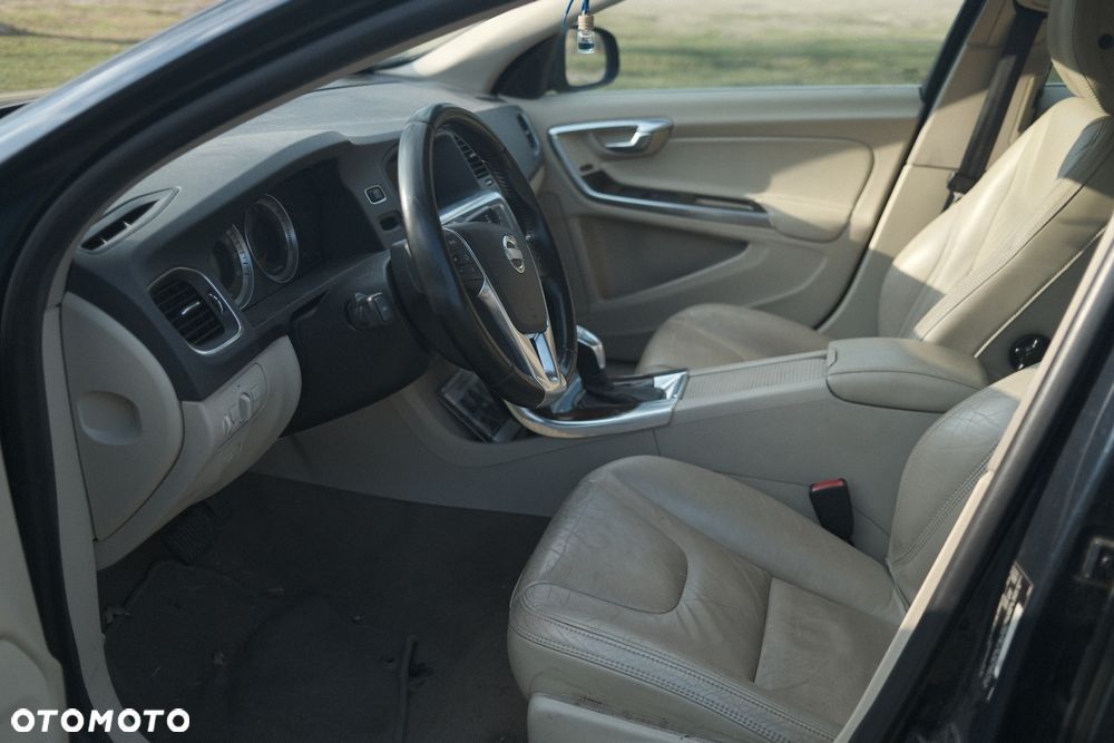 Volvo S60 2.5 T5 - 13