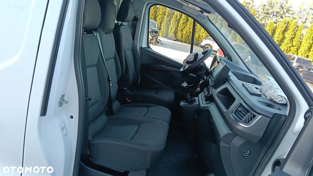 Renault Trafic - 21