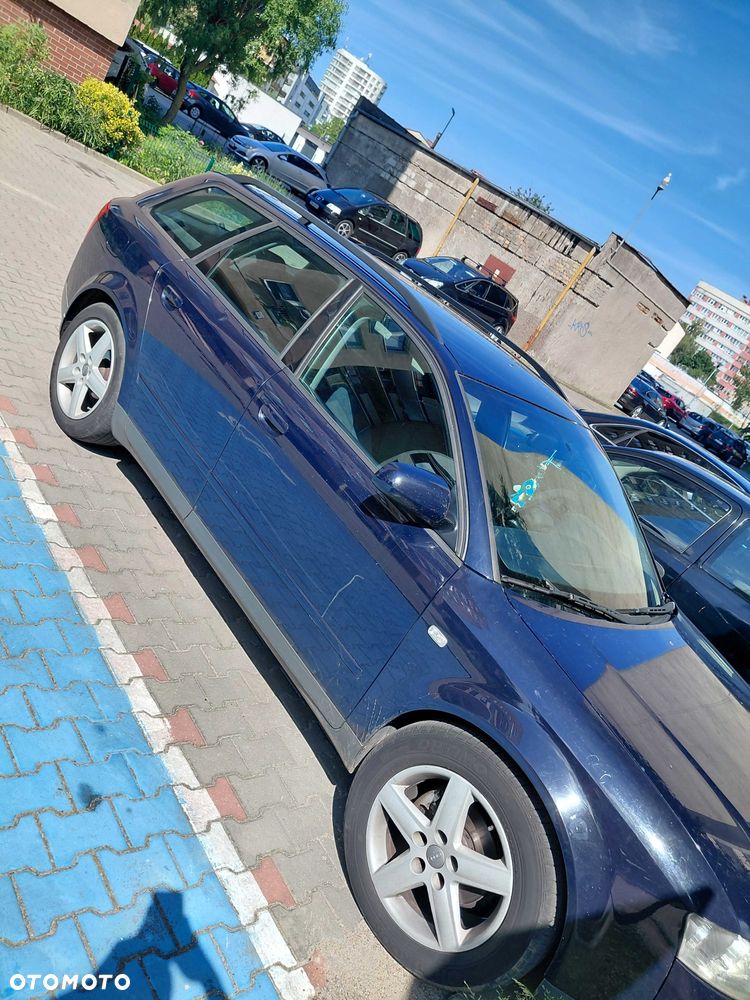 Audi A4 Avant - 5