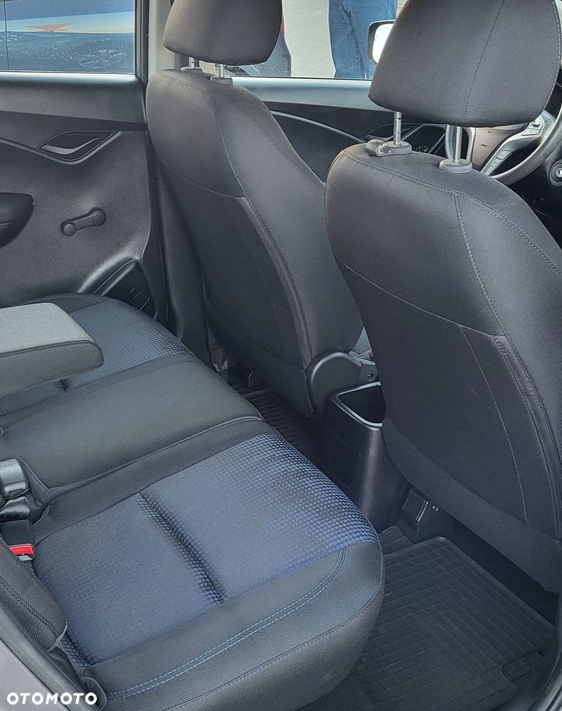 Hyundai ix20 1.4 Classic + - 10