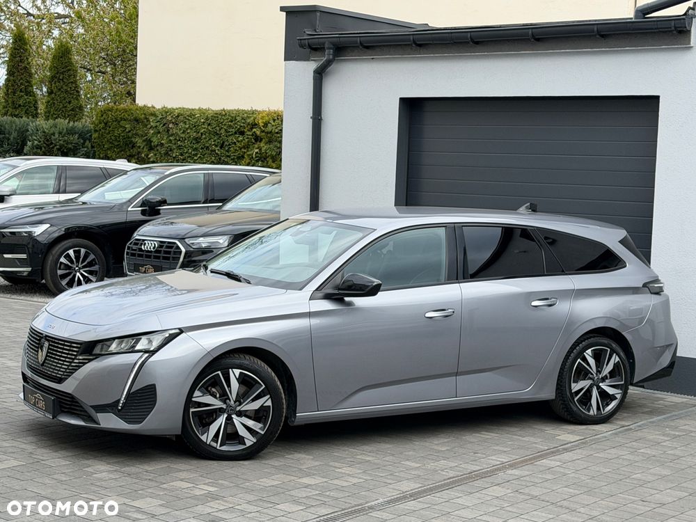 Peugeot 308 BlueHDi 130 EAT8 Allure - 21