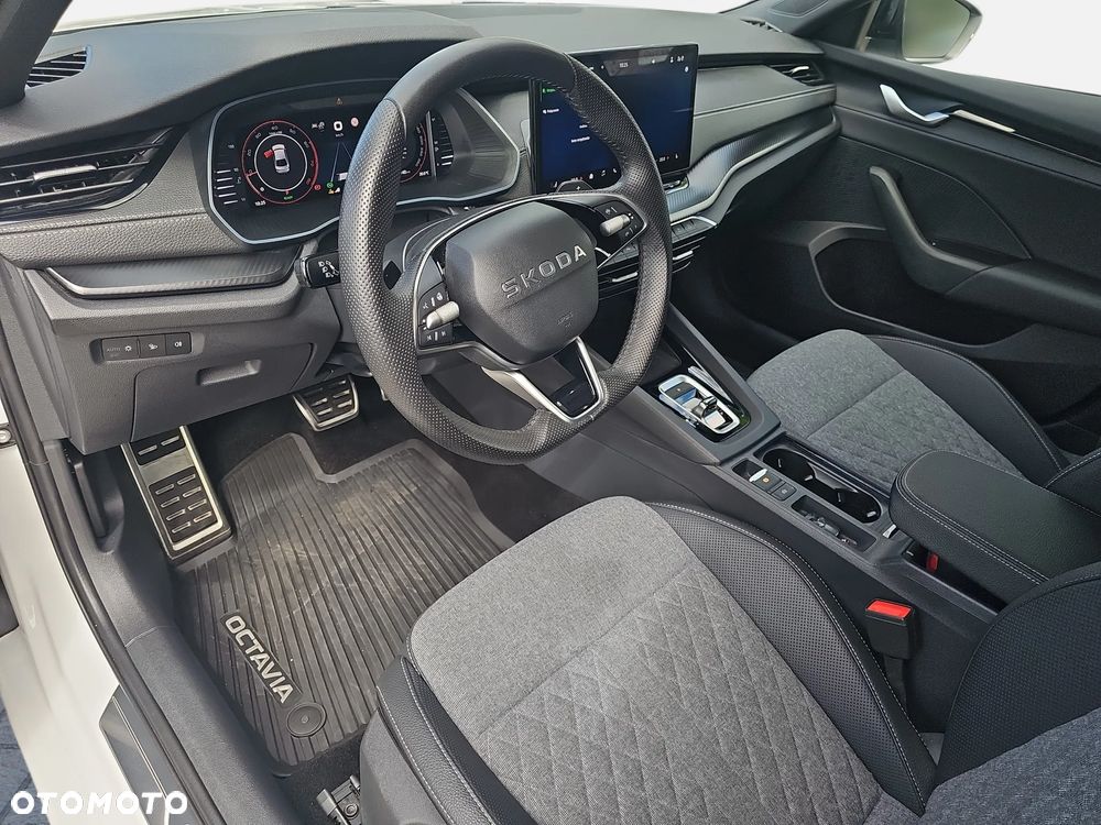 Skoda Octavia 1.5 TSI mHEV Sportline DSG - 6