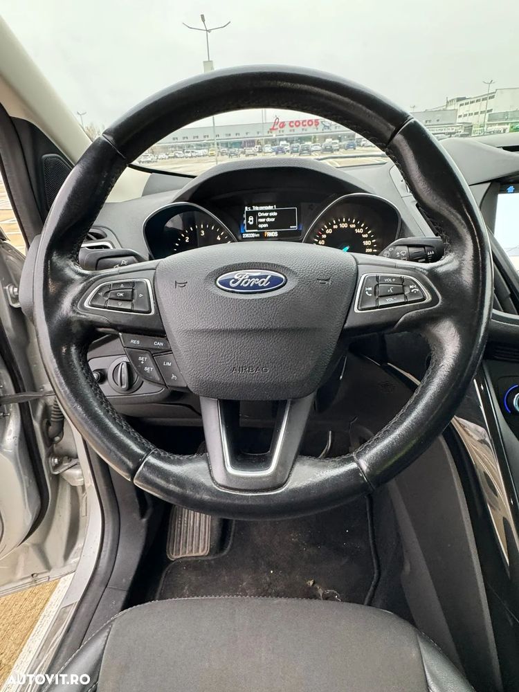 Ford Kuga 2.0 TDCi 4WD Powershift Titanium - 11