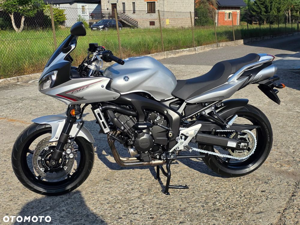 Yamaha FZ6 - 9
