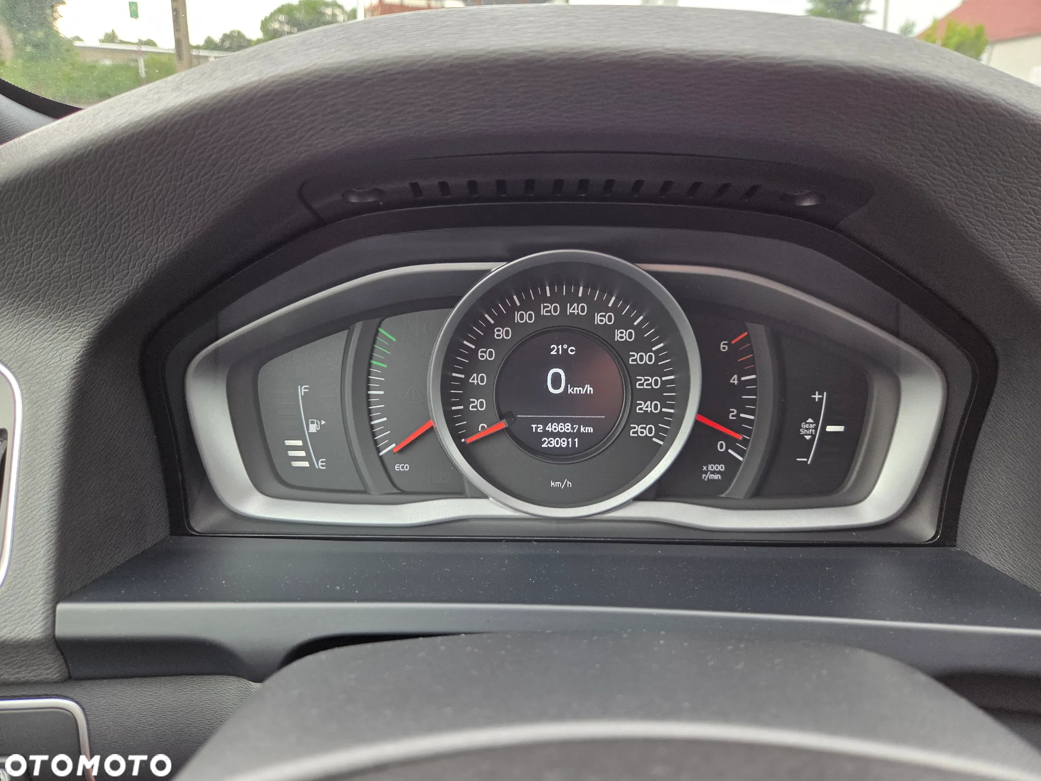 Volvo V60 D3 Momentum - 16