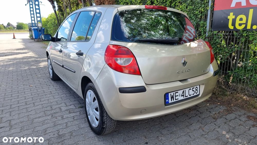 Renault Clio 1.5 dCi Extreme - 25