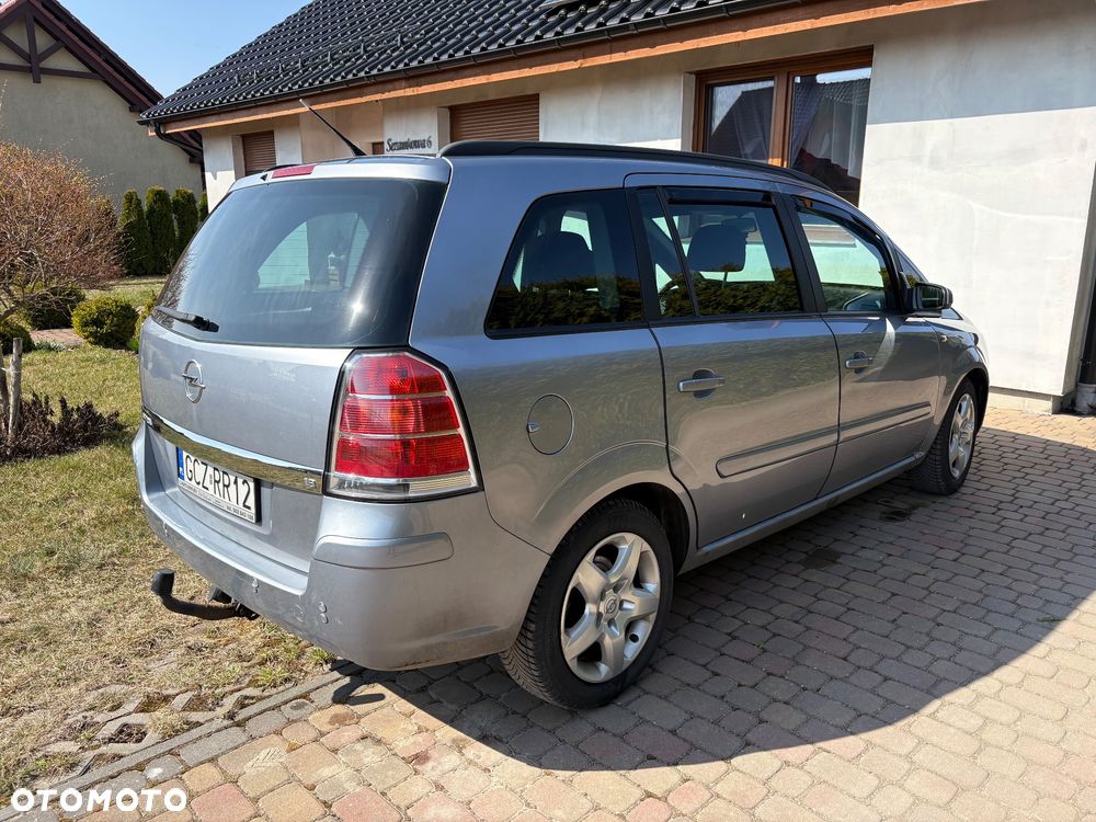 Opel Zafira 1.8 - 6