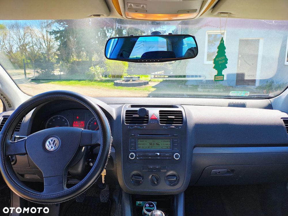 Volkswagen Jetta 1.6 Trendline - 6