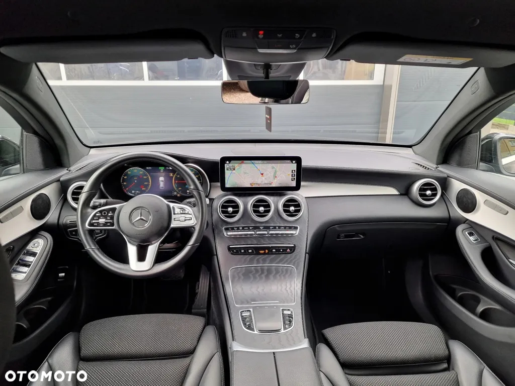 Mercedes-Benz GLC GLC-Coupe 300 de 4Matic 9G-TRONIC AMG Line - 23