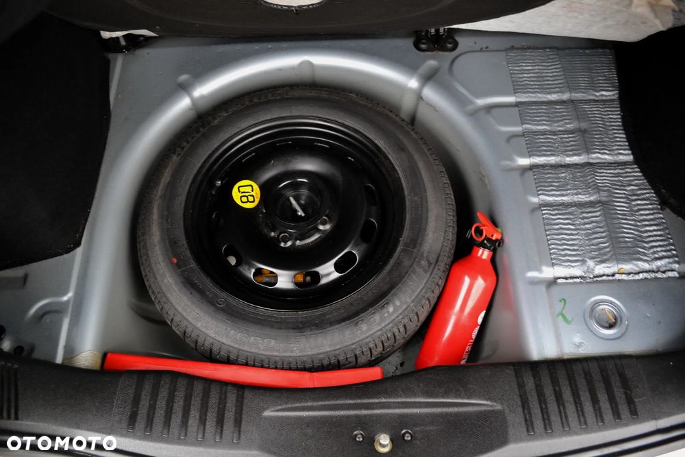 Ford Fusion 1.6 Ambiente - 33