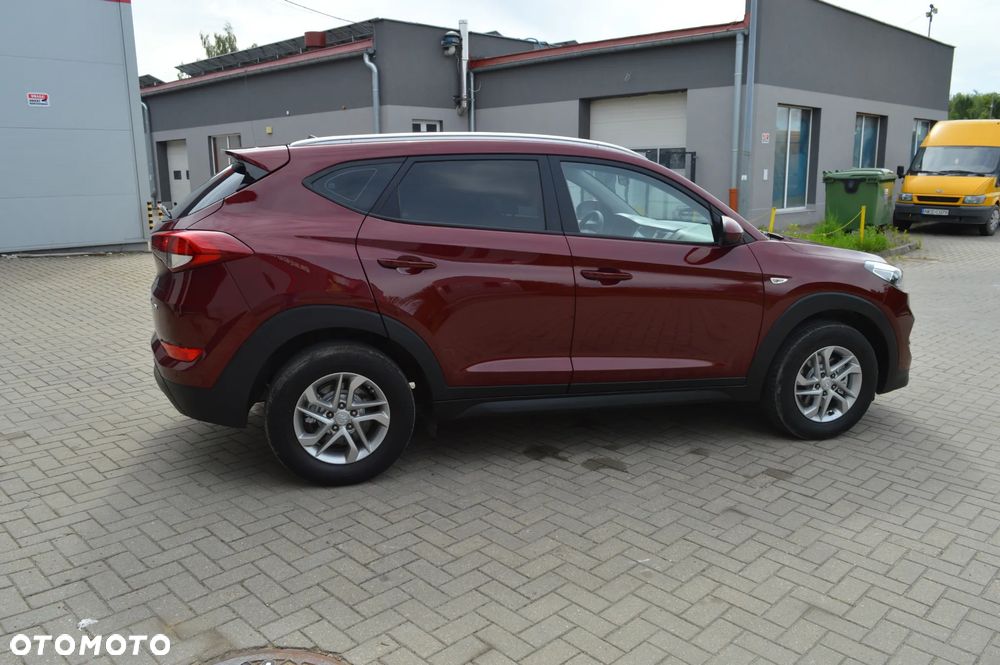 Hyundai Tucson 1.7 CRDI BlueDrive Comfort 2WD - 9