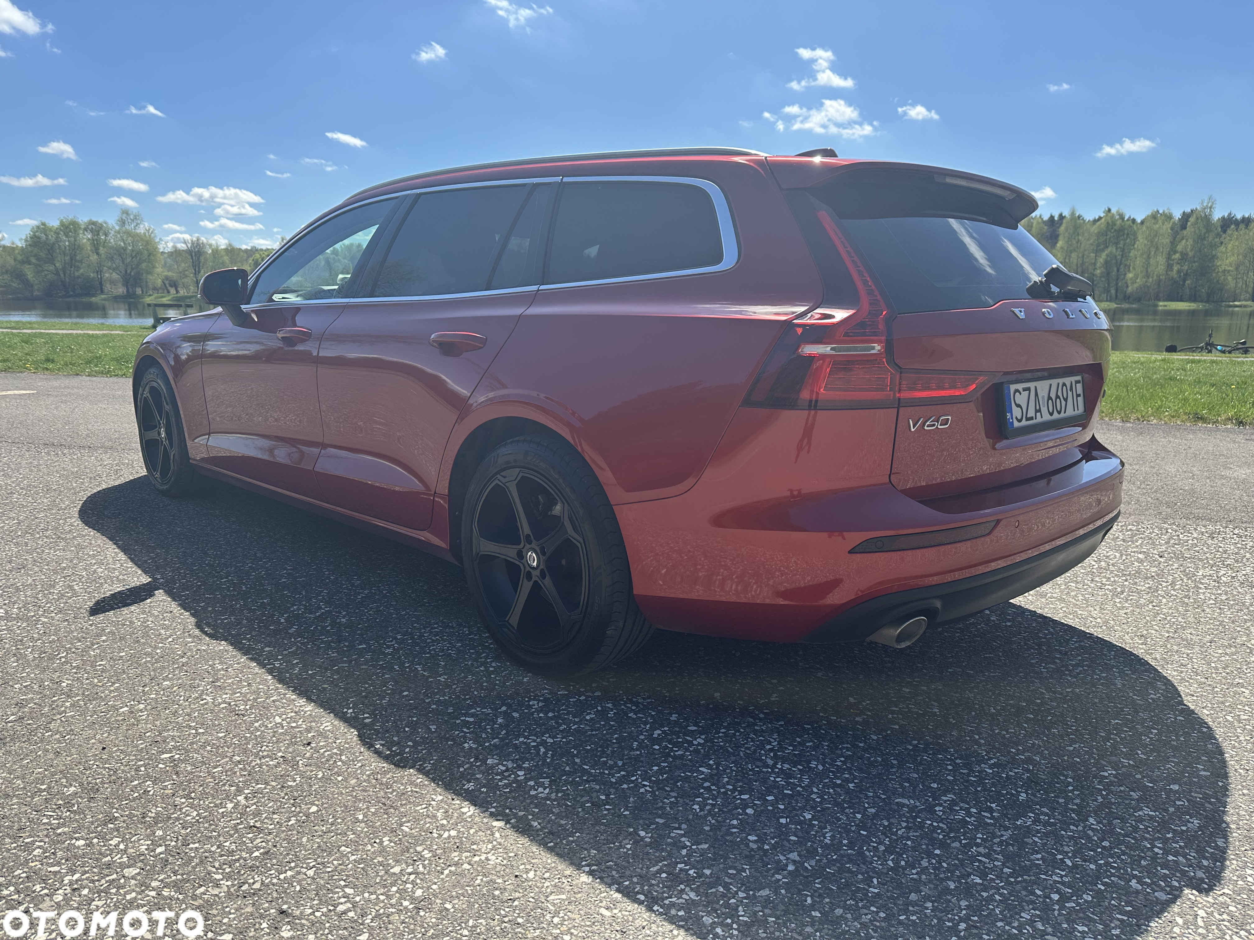 Volvo V60 D4 Momentum - 13