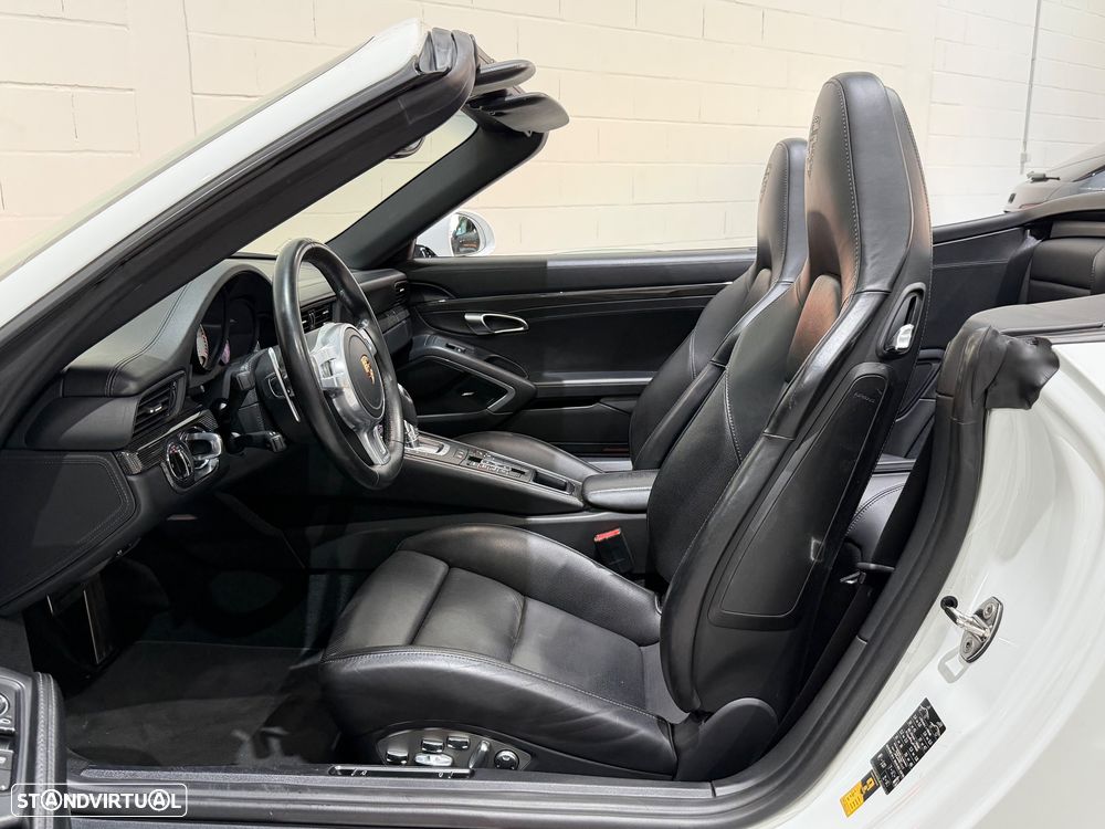 Porsche 911 (991) Turbo S Cabriolet - 7