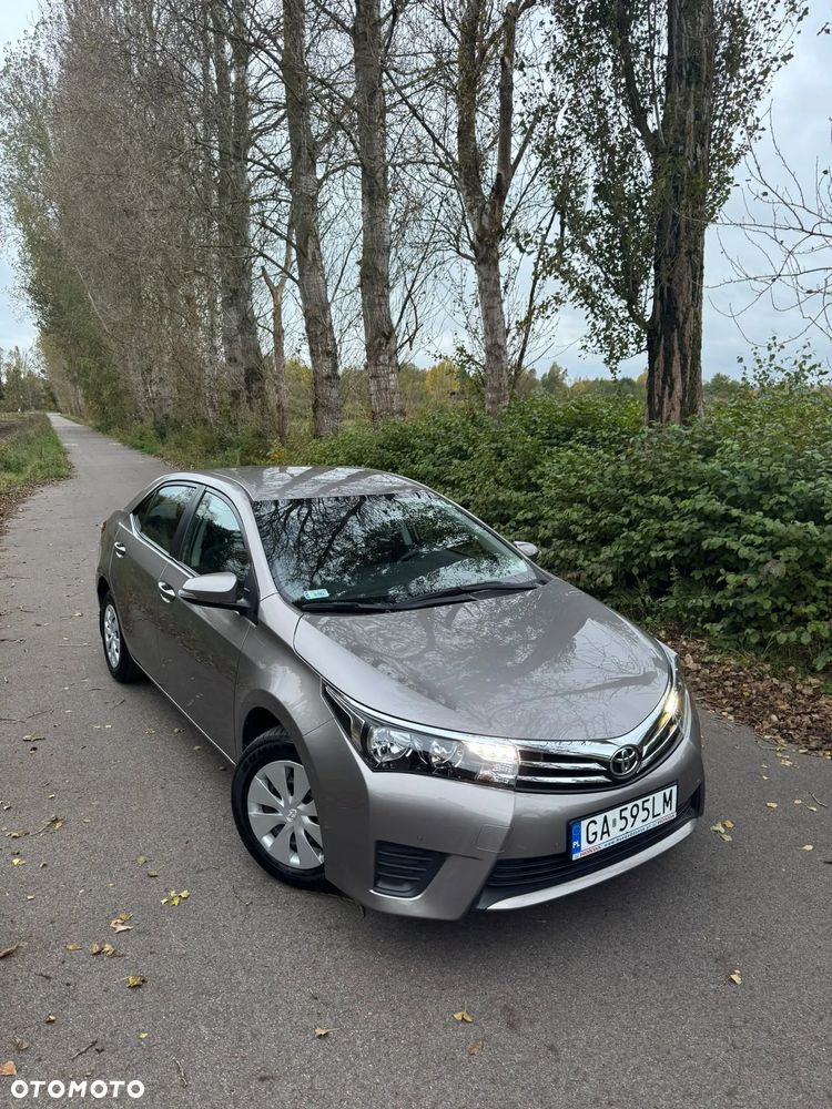 Toyota Corolla 1.6 Active - 3