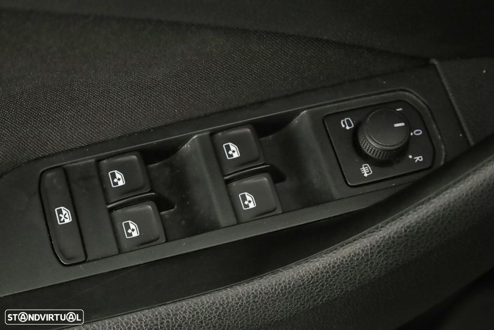 Skoda Kamiq 1.0 TSI DSG - 17