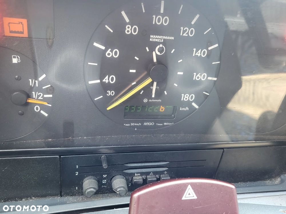 Mercedes-Benz Sprinter - 8