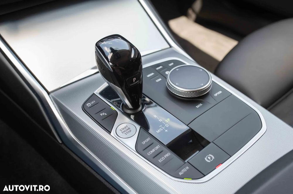 BMW Seria 3 320d xDrive Aut. Sport Line - 28
