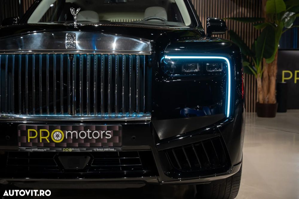 Rolls-Royce Cullinan - 8