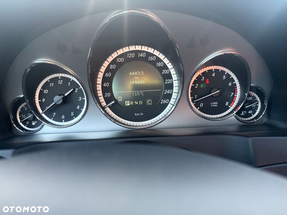 Mercedes-Benz Klasa E 350 Elegance Sport Edition - 26