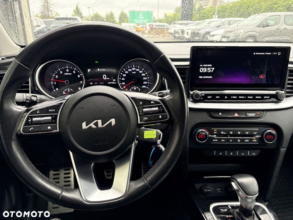 Kia Ceed - 13