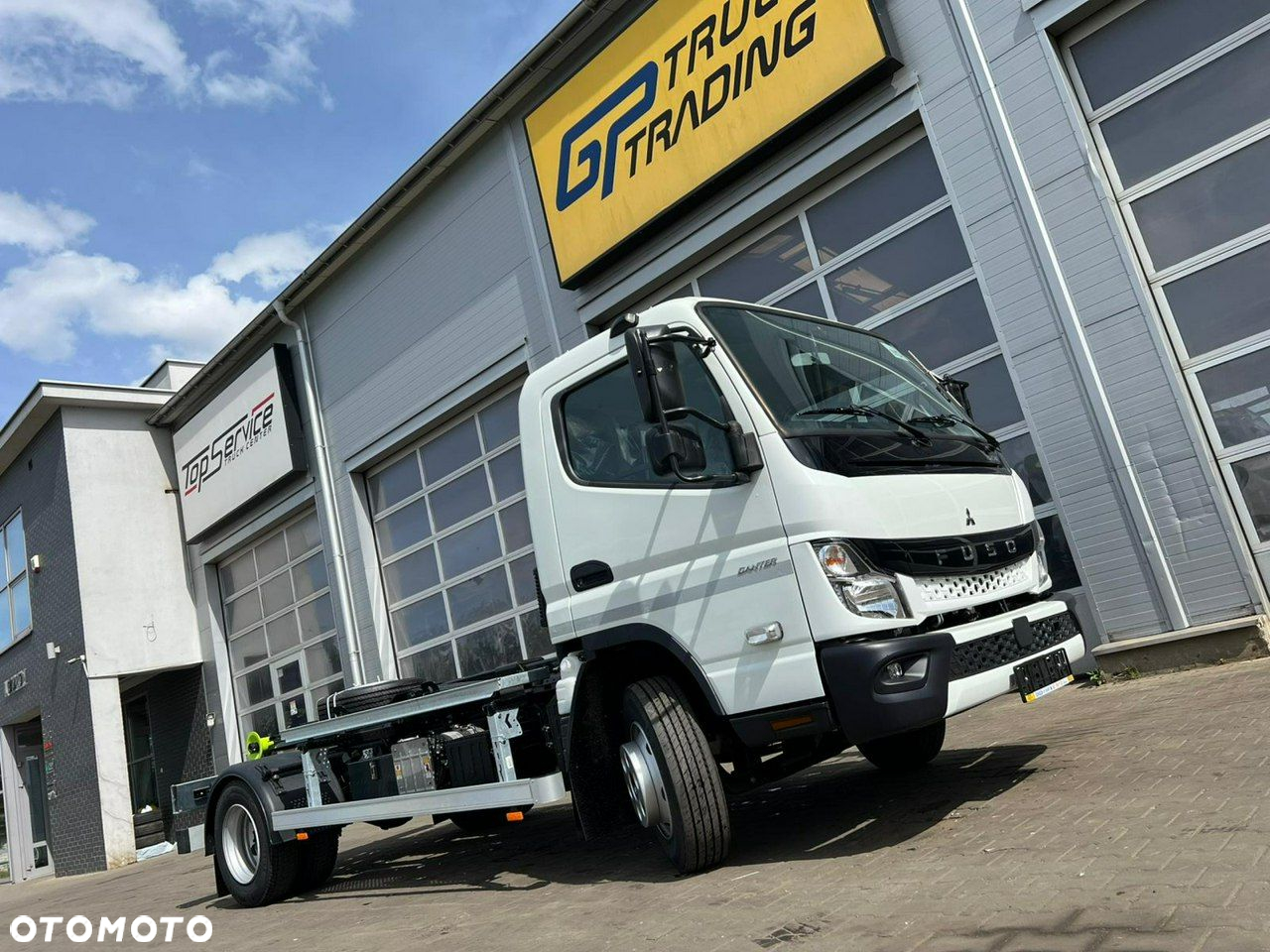 Mitsubishi Fuso - 7