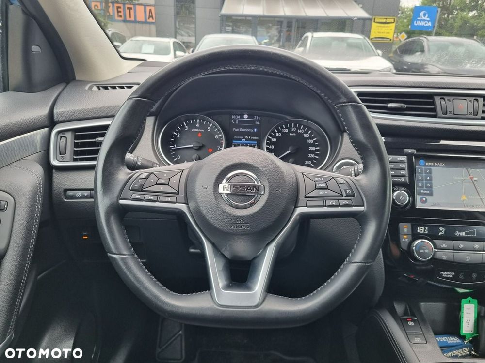 Nissan Qashqai 1.2 DIG-T Tekna EU6 - 15