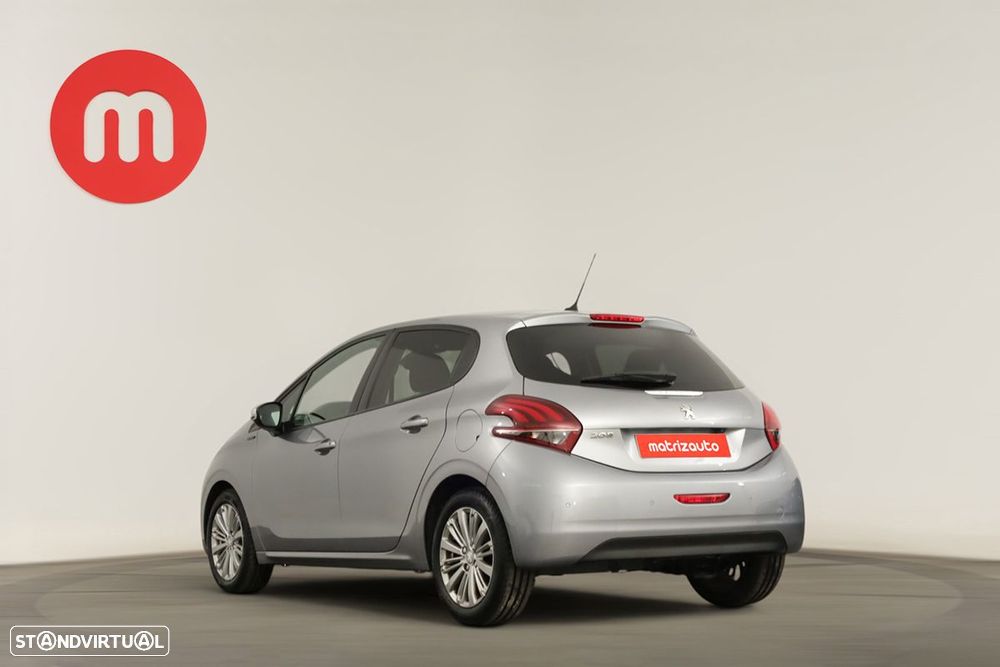 Peugeot 208 1.2 PureTech Signature - 3