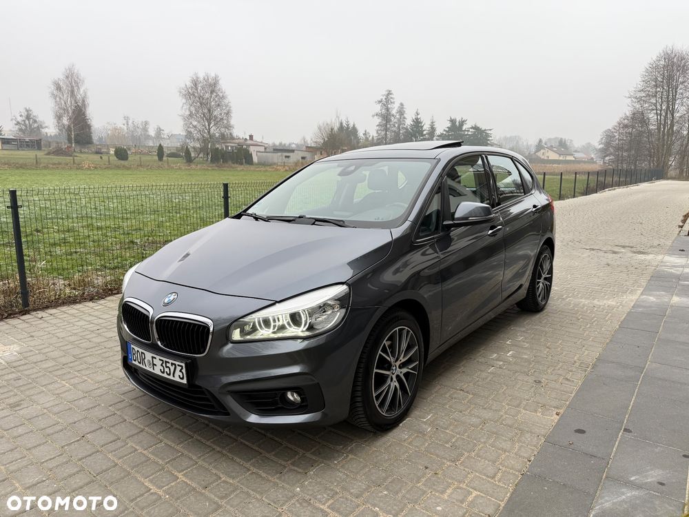 BMW Seria 2 218d - 9