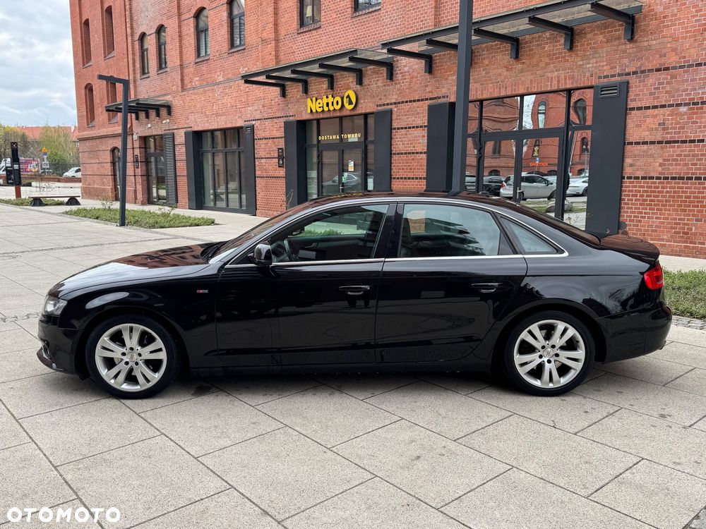 Audi A4 Limousine - 6