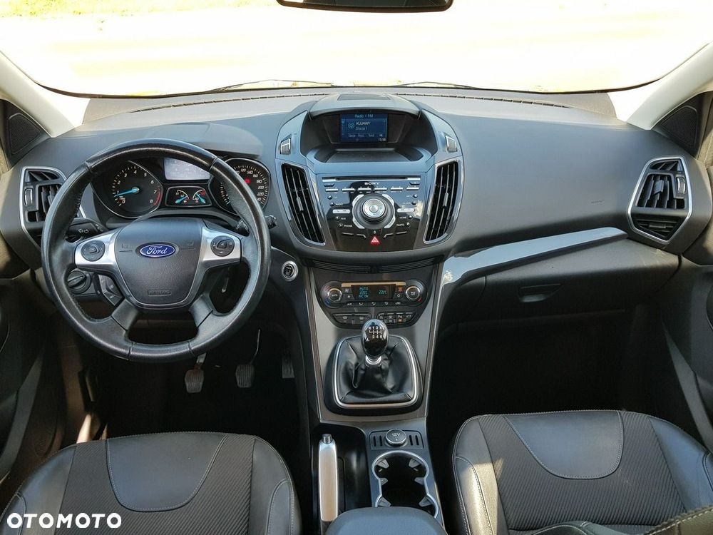 Ford Kuga 1.6 EcoBoost 2x4 Titanium - 12