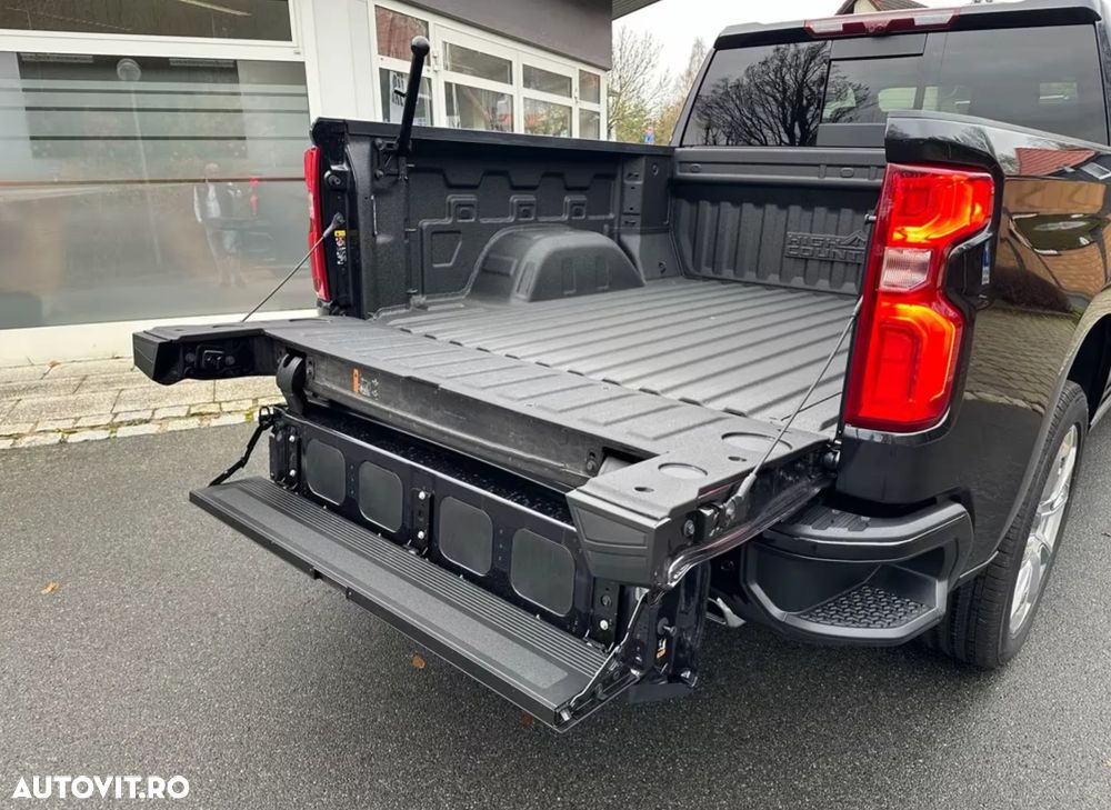 Chevrolet Silverado - 13